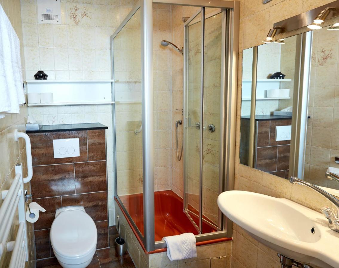 Hotel-Restaurant Maas Lutzerath Ngoại thất bức ảnh